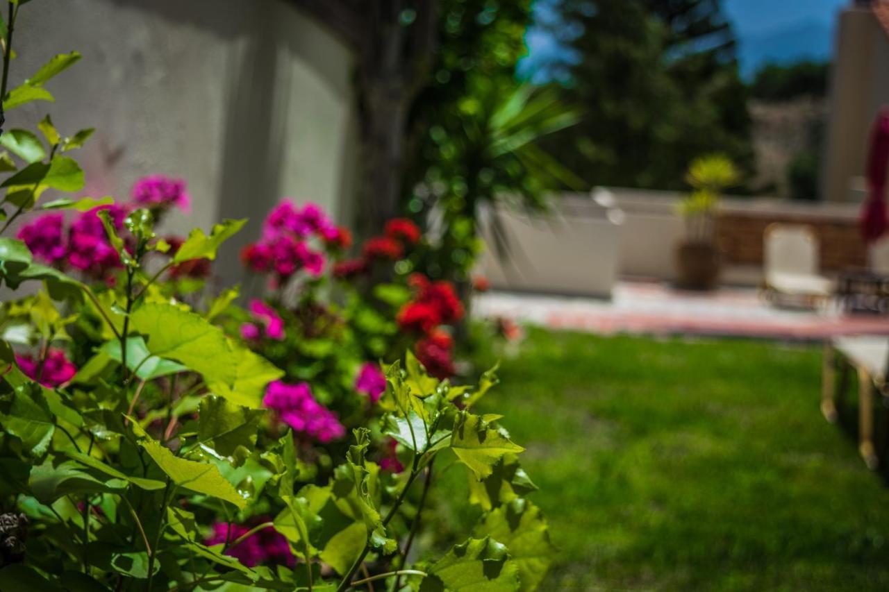 Niriides Luxury Villas Χερσόνησος Εξωτερικό φωτογραφία