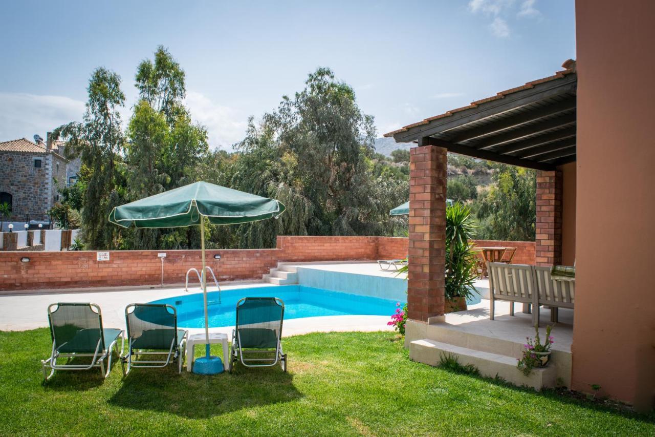 Niriides Luxury Villas Χερσόνησος Εξωτερικό φωτογραφία
