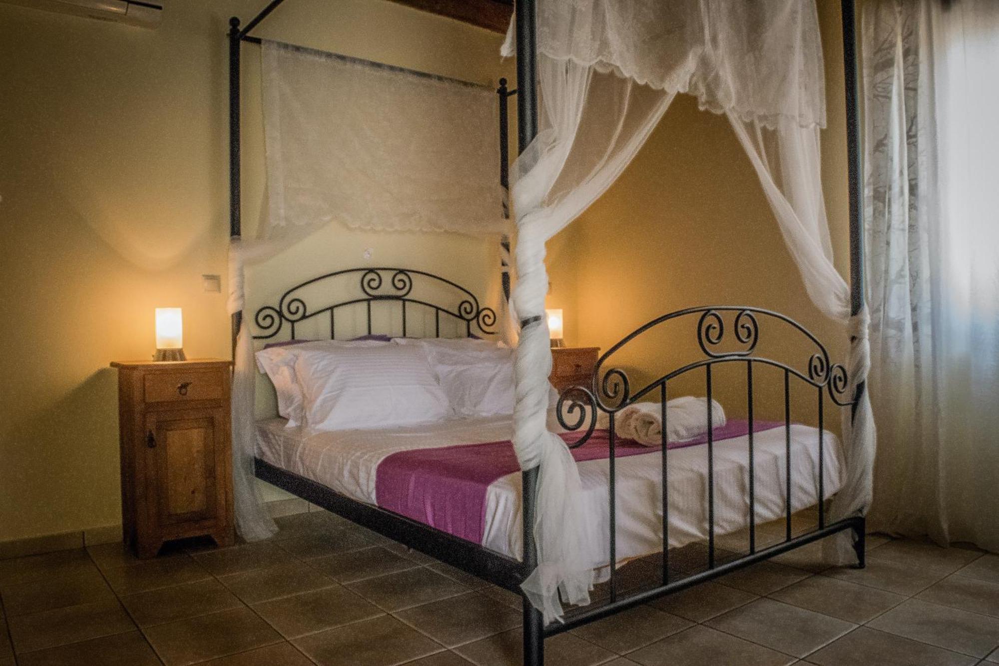 Niriides Luxury Villas Χερσόνησος Εξωτερικό φωτογραφία